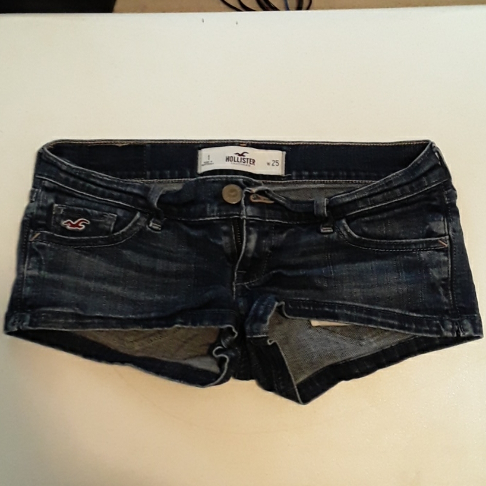 Hollister Jean's shorts. Size 1, w25.